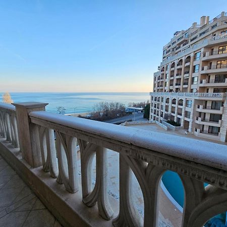 Elegantz Apartments 2 Varna Buitenkant foto